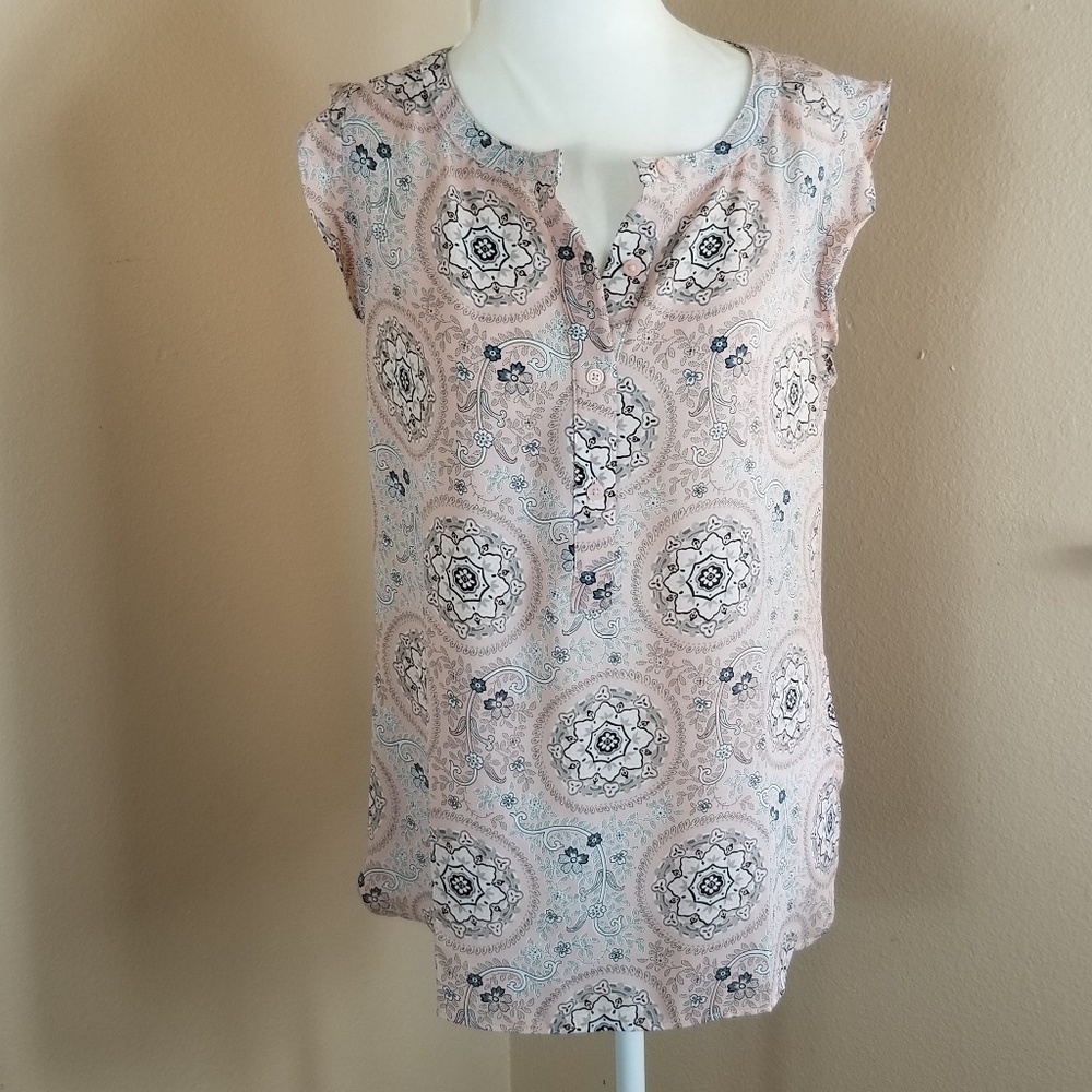 Loft Blush Patterned Sleeveless Blouse Size Small